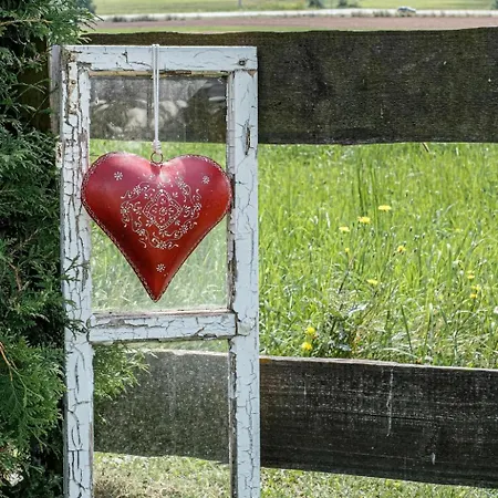 By Interhome * Oberleichtersbach